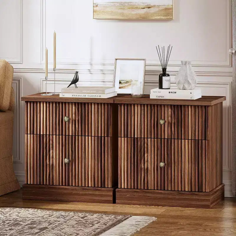 Table de chevet cannelée de style Mid-Century avec 2 tiroirs - Table d'appoint en bois clair pour chambre à coucher ou salon